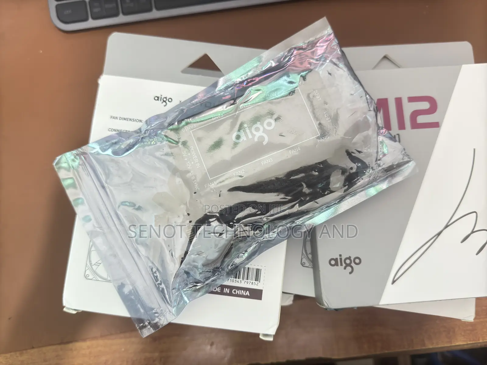 6pcs of Aigo AM12 RGB FAN(For PC)