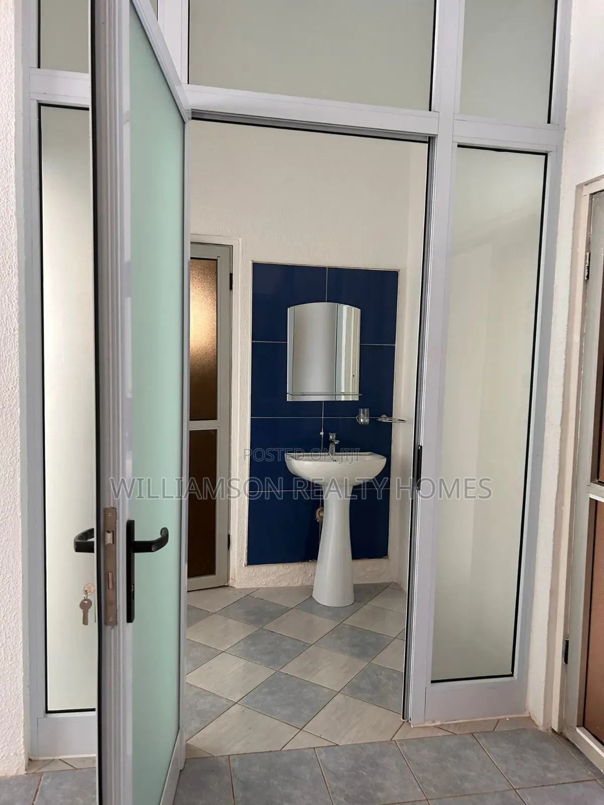4bdrm House in Hfc Estate Area, Spintex for rent