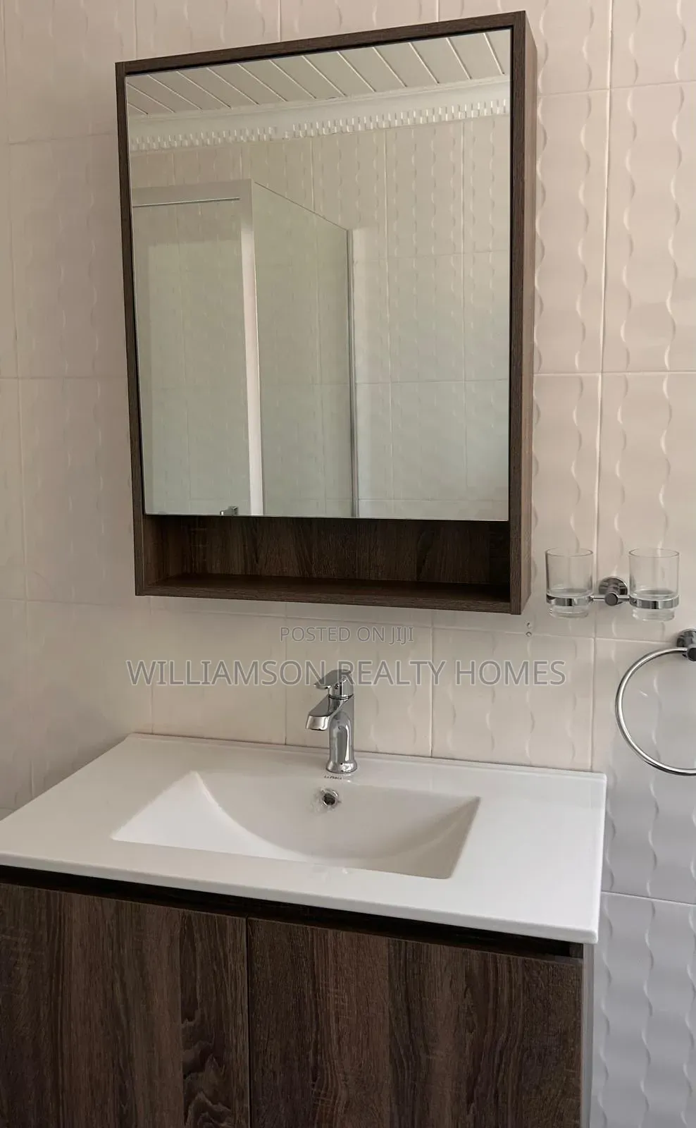 4bdrm House in Hfc Estate Area, Spintex for rent