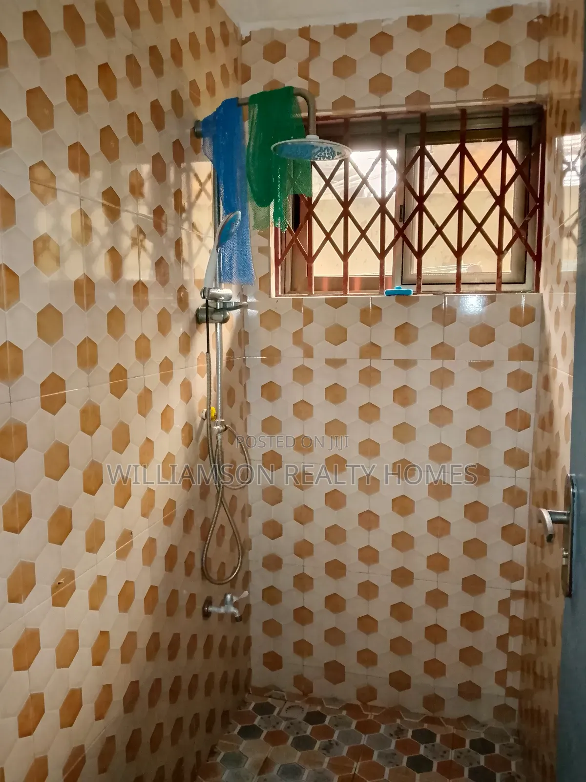 1bdrm Apartment in Spintex Main Road for rent