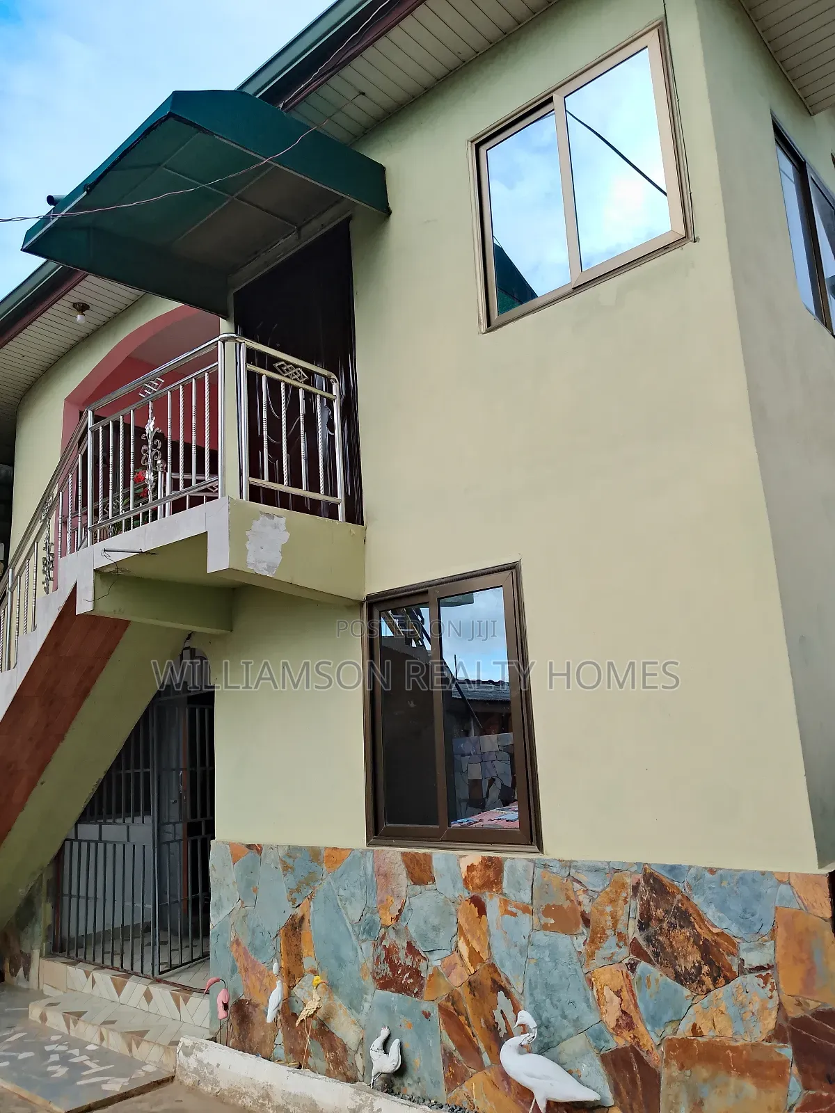 1bdrm Apartment in Spintex Main Road for rent
