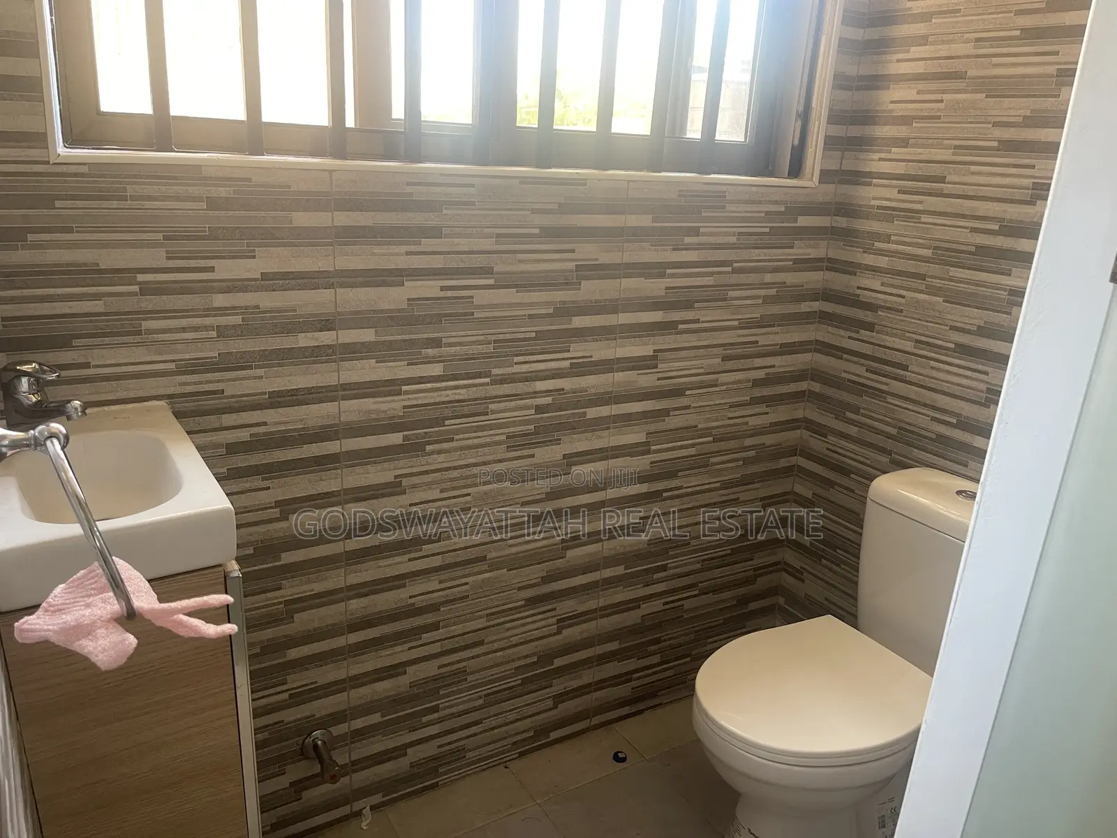 2bdrm Apartment in East Legon, Adjiriganor for rent