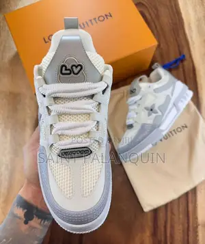 Louis Vuitton Sneaker