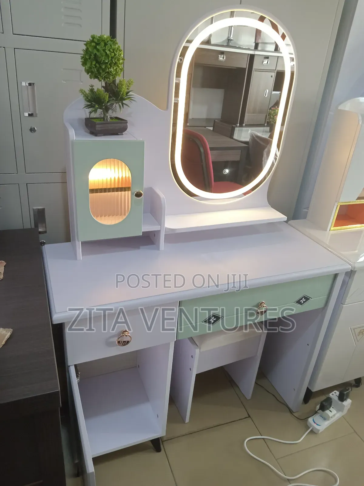 Design Dressing Mirror