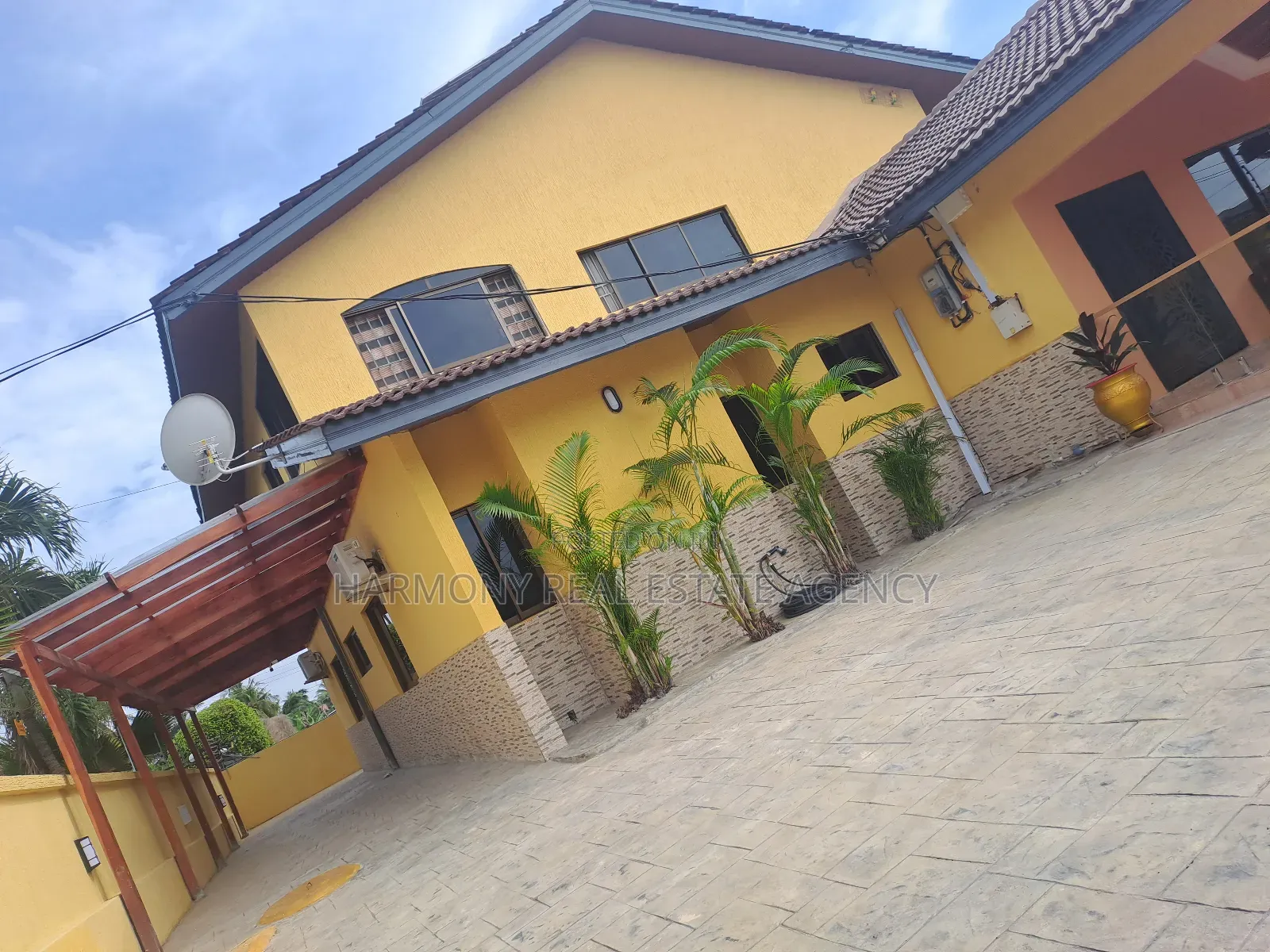 Furnished 5bdrm House in West Legon for rent