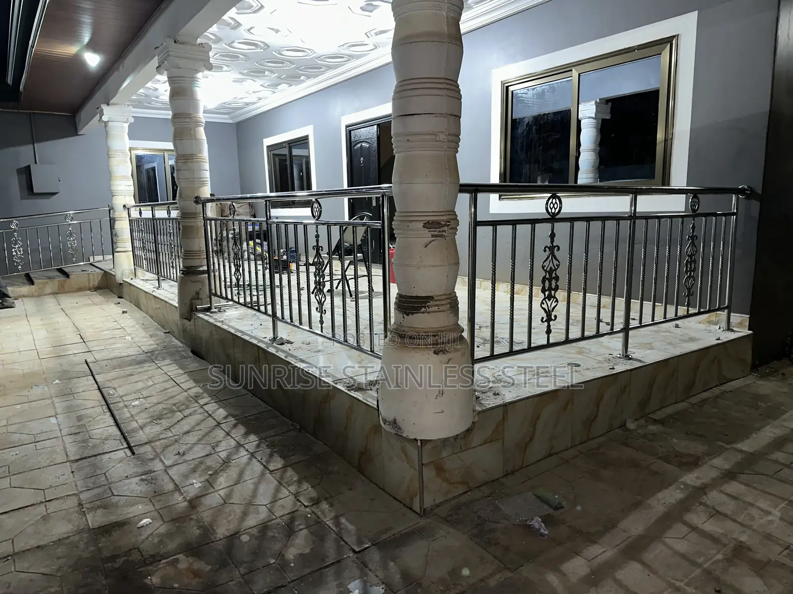 Stainless 10mm Glass Balustrade