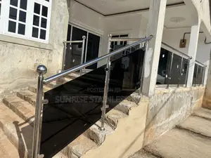 Stainless 10mm Glass Balustrade