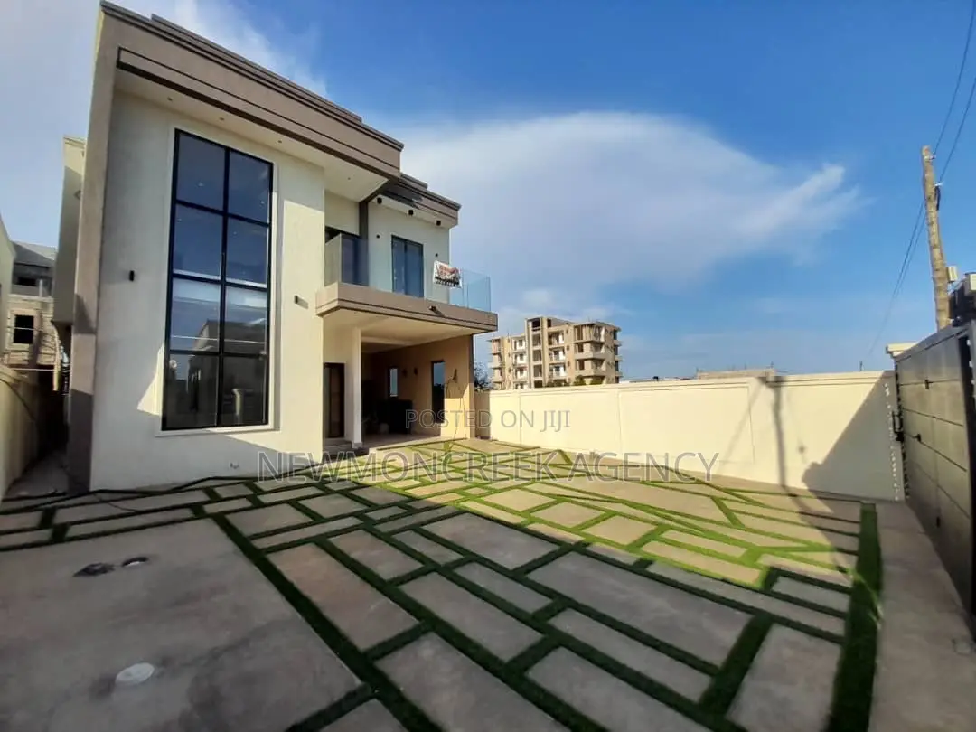4bdrm Duplex in East Legon Hills, Accra Metropolitan for sale