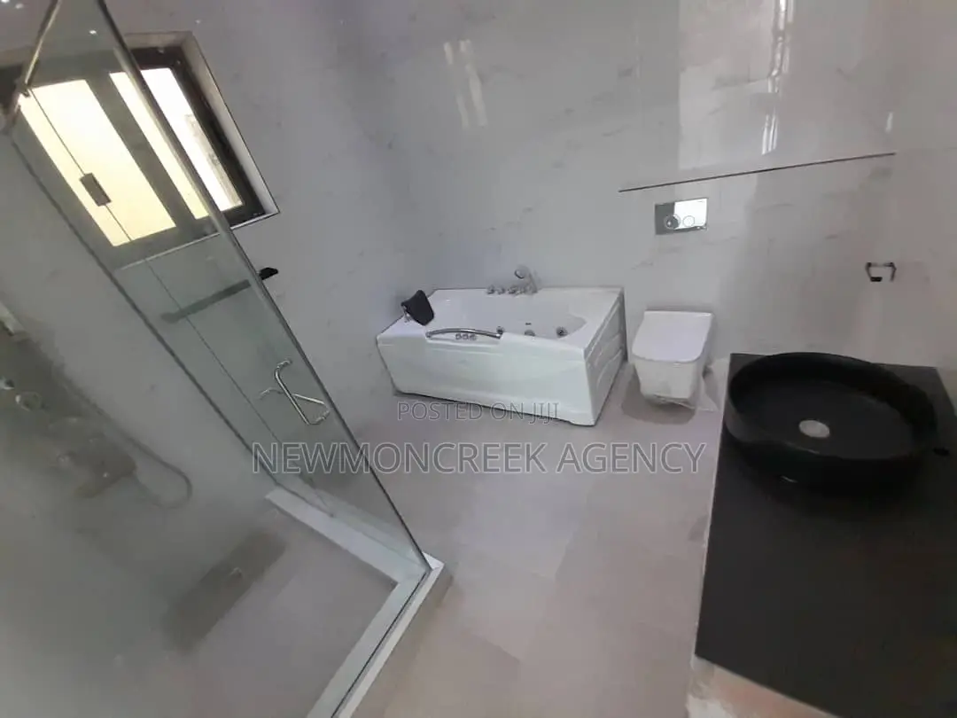 4bdrm Duplex in East Legon Hills, Accra Metropolitan for sale