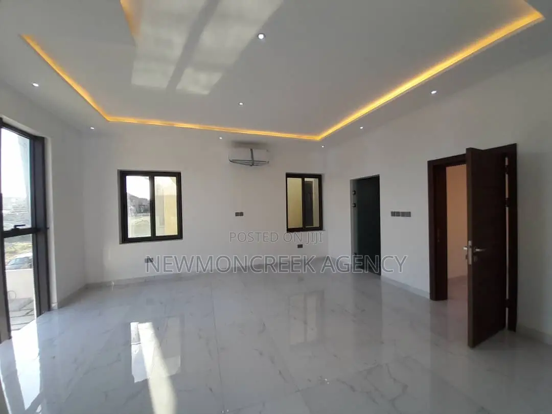 4bdrm Duplex in East Legon Hills, Accra Metropolitan for sale