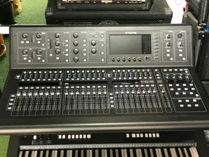 Midas M32 Digital Mixer
