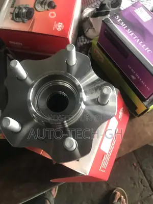 Back Hub Nissan Rogue 2017 to 2020