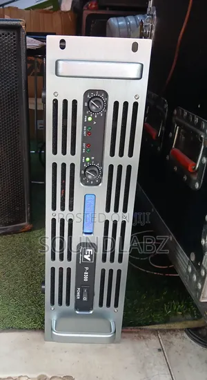 Electro-voice P-8300 Power Amplifier