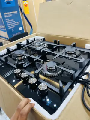Kenwood 4burner Inbuilt Gas Cooker Black