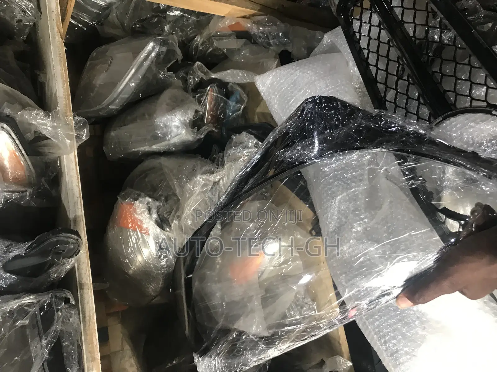 Mercedes Benz C-300 Headlight Cover.