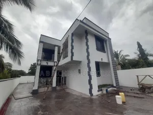 4bdrm House in Ab Richie Properties, Baatsona Total for sale