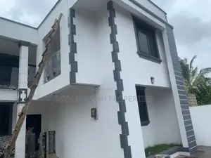4bdrm House in Skm Properties, Spintex for sale