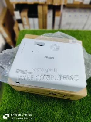 Epson Co W01 Projector 3000 Lumens