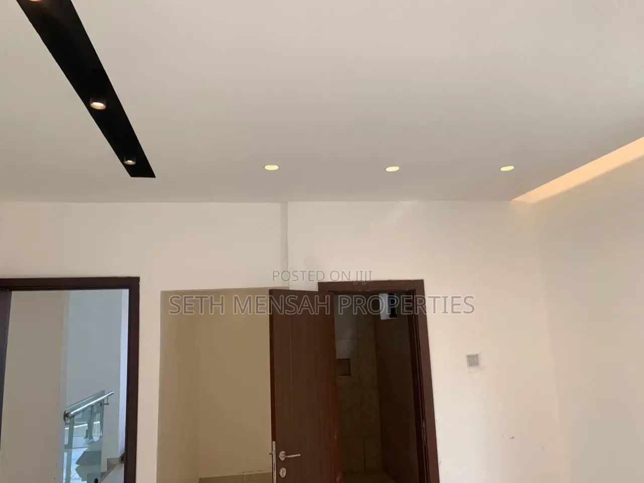 4bdrm House in Skm, Adjiriganor for sale
