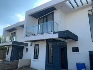 4bdrm House in Skm, Adjiriganor for sale