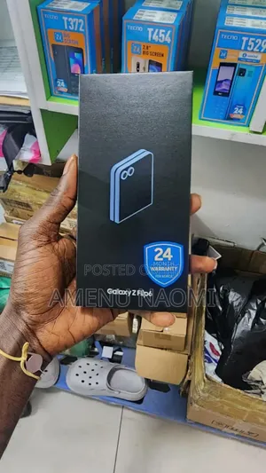 New Samsung Galaxy Z Flip6 256 GB Black