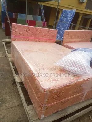 Inbuilt Bed With Mattress