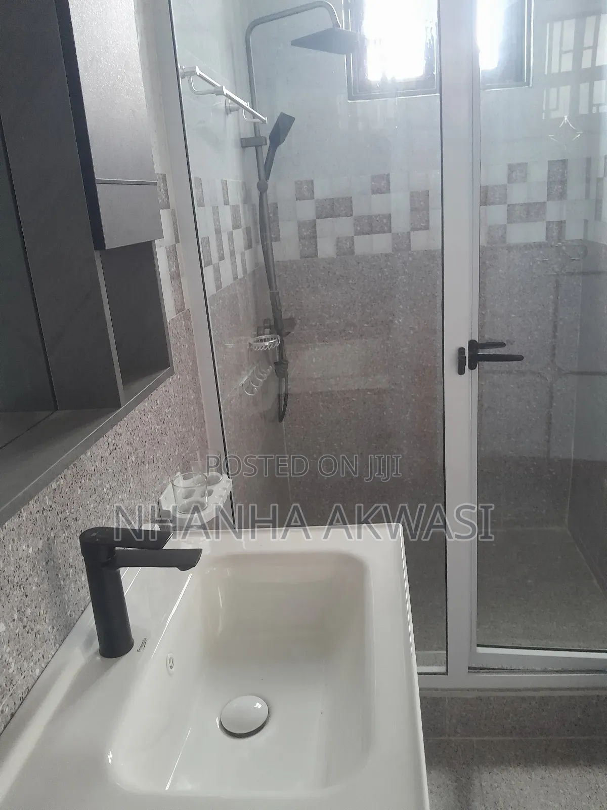 Furnished 2bdrm Apartment in Community 24, Tema Metropolitan for rent
