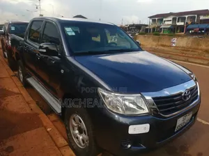 Toyota Hilux 2011 Black