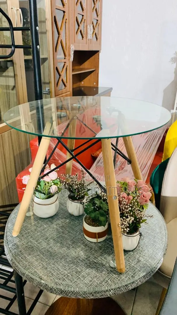 Coffee Desk With Plain Glass