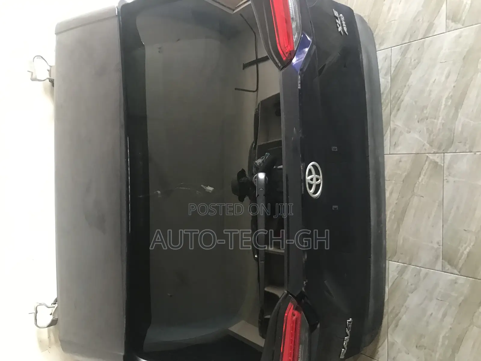 Toyota Rav4 2019 2020 Booth.