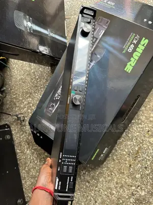 Shure ADX400