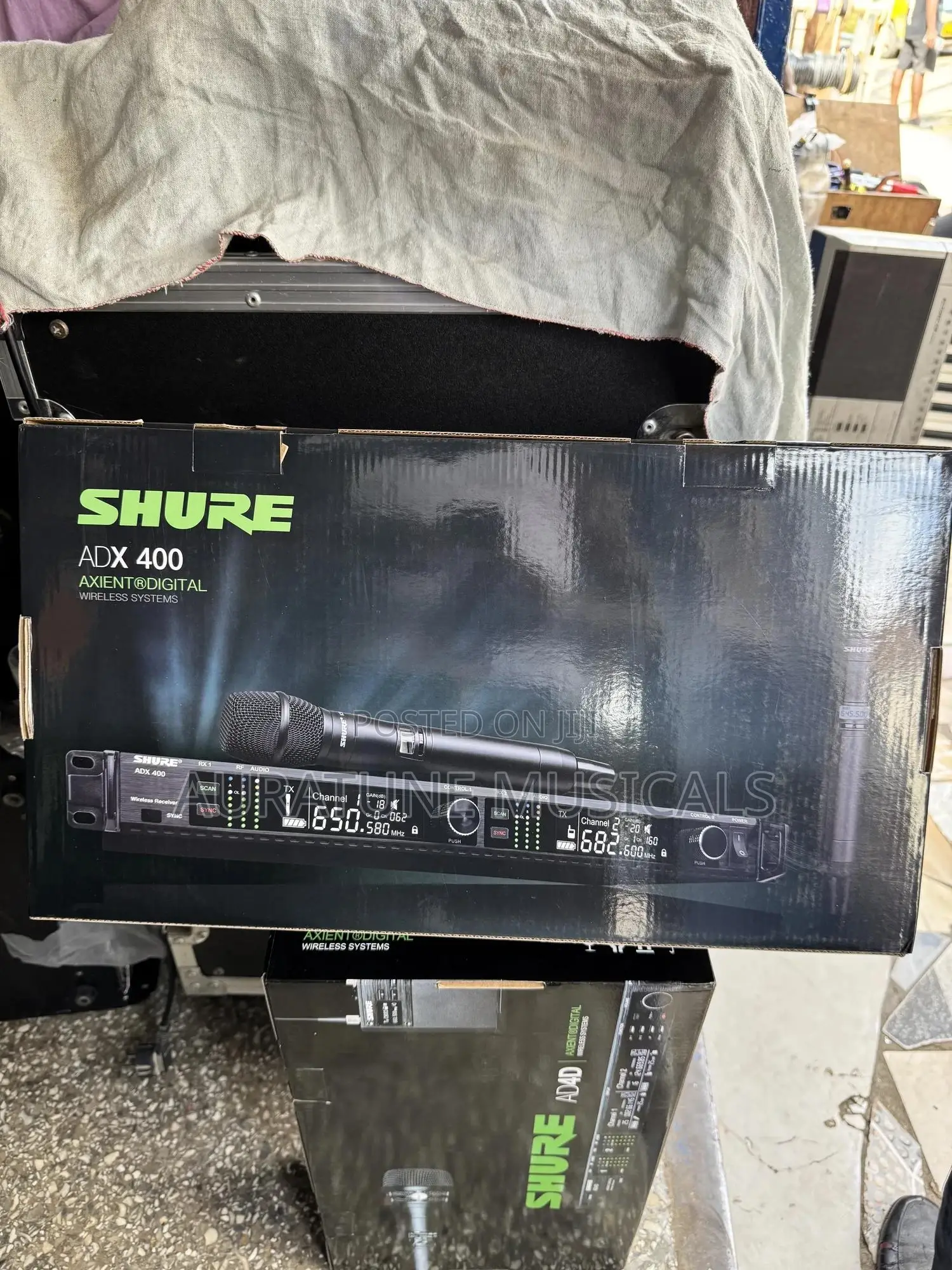 Shure ADX400