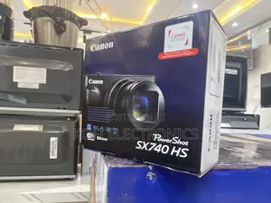 Canon - Powershot SX740 HS 20.3-Megapixel Digital Camera