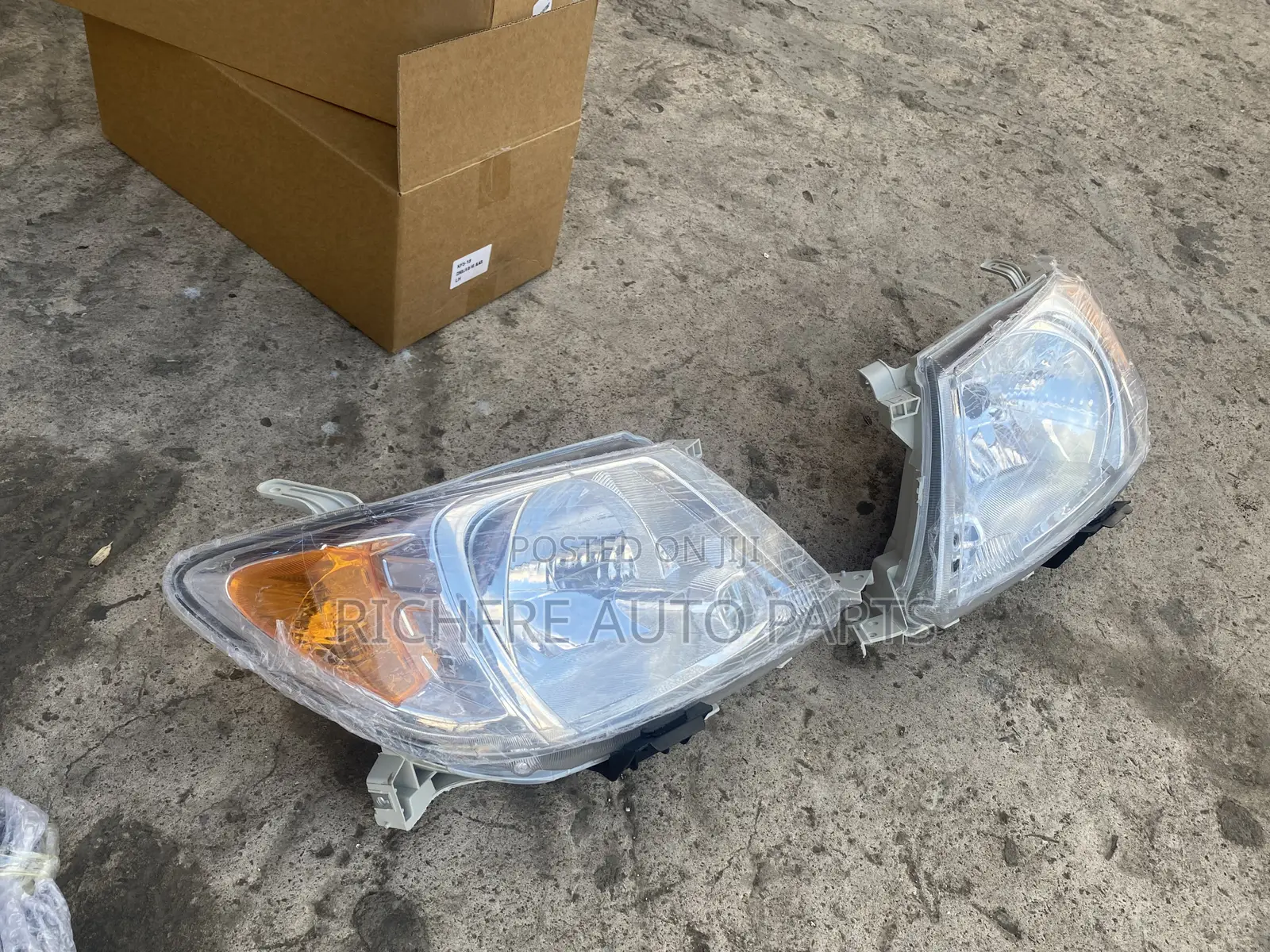 Toyota Hilux Vigo 2008 Headlight