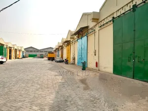 Warehouse for Rent (Tema)