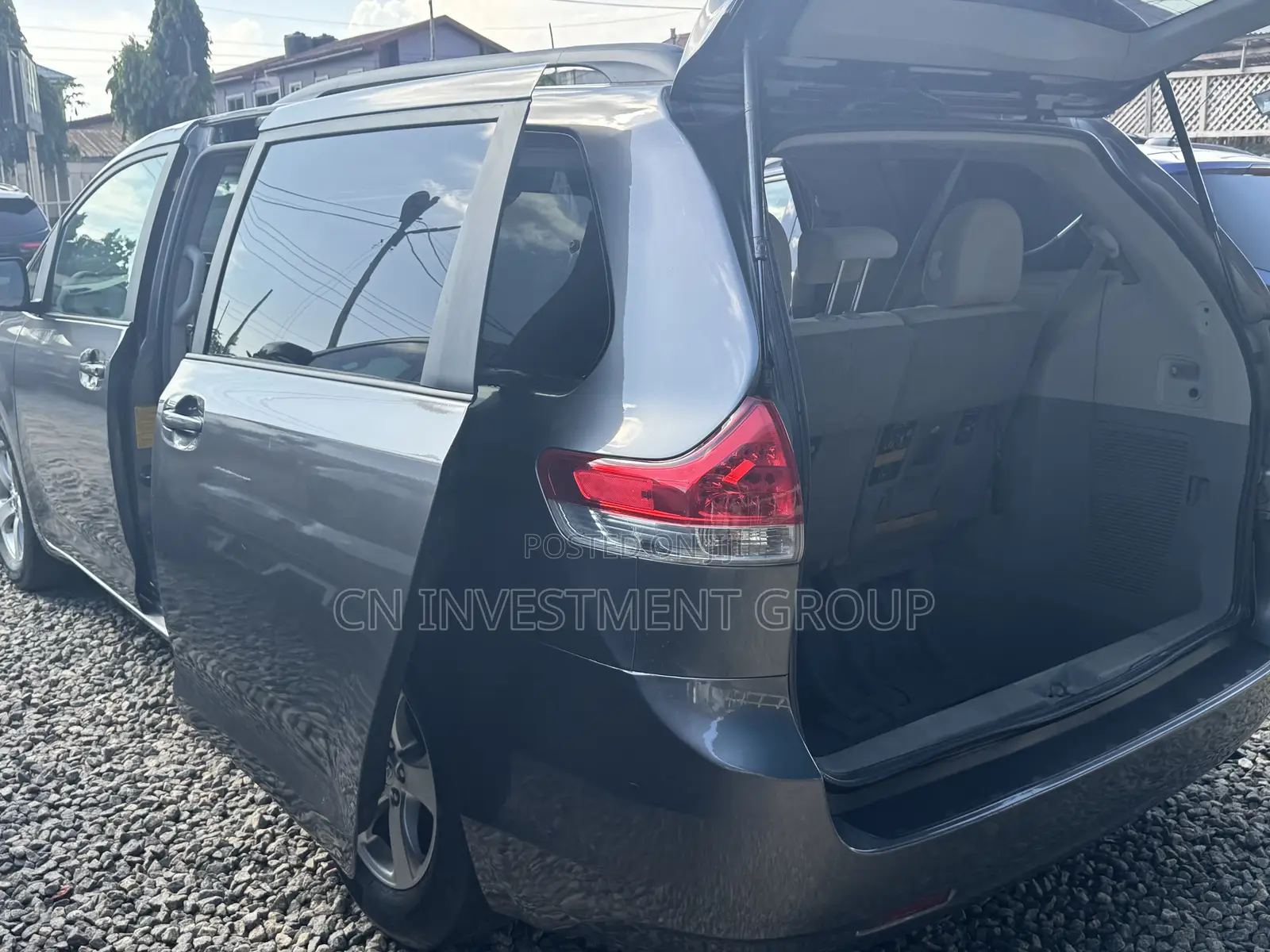 Toyota Sienna LE 8 Passenger 2012 Gray