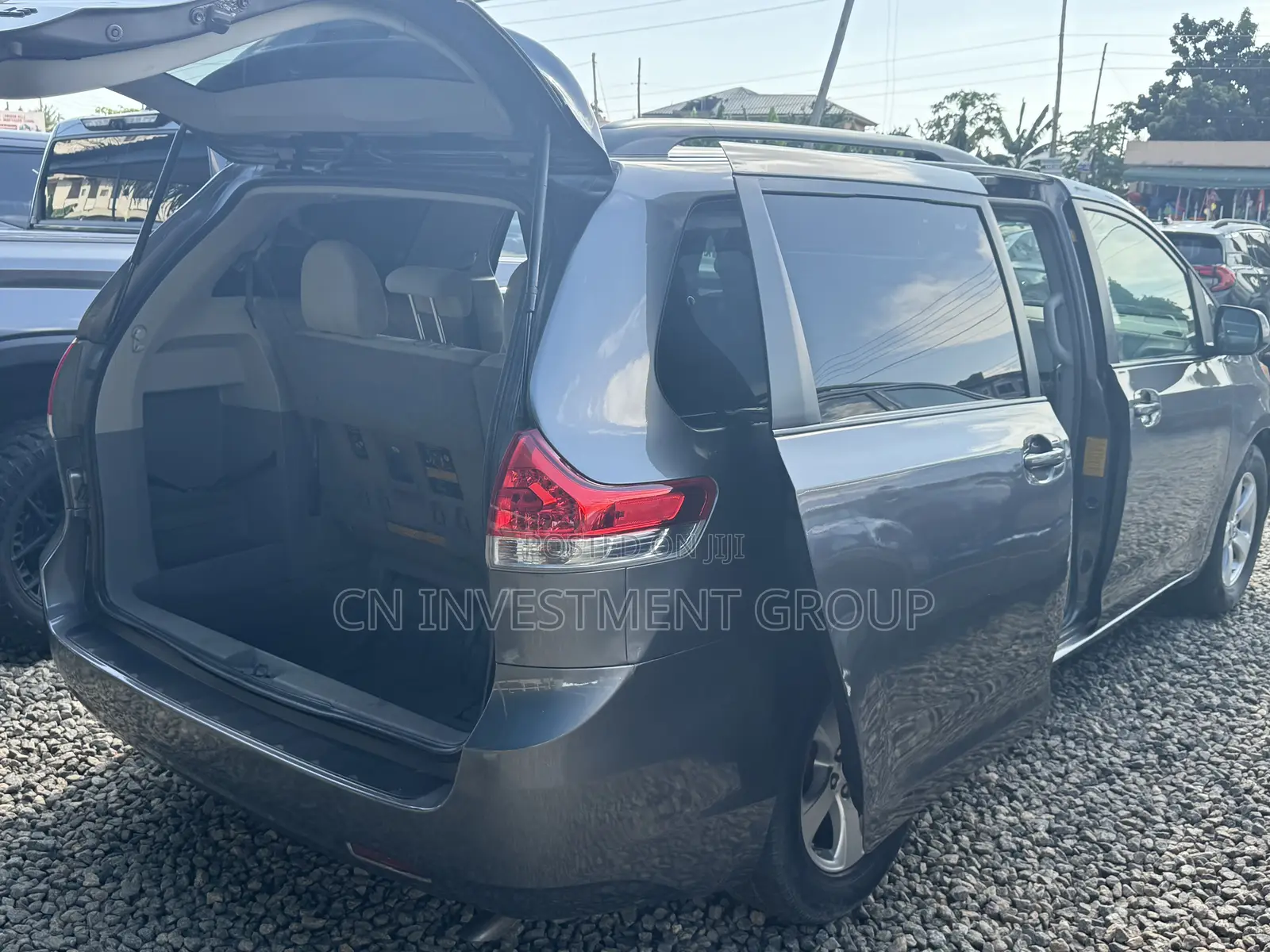 Toyota Sienna LE 8 Passenger 2012 Gray