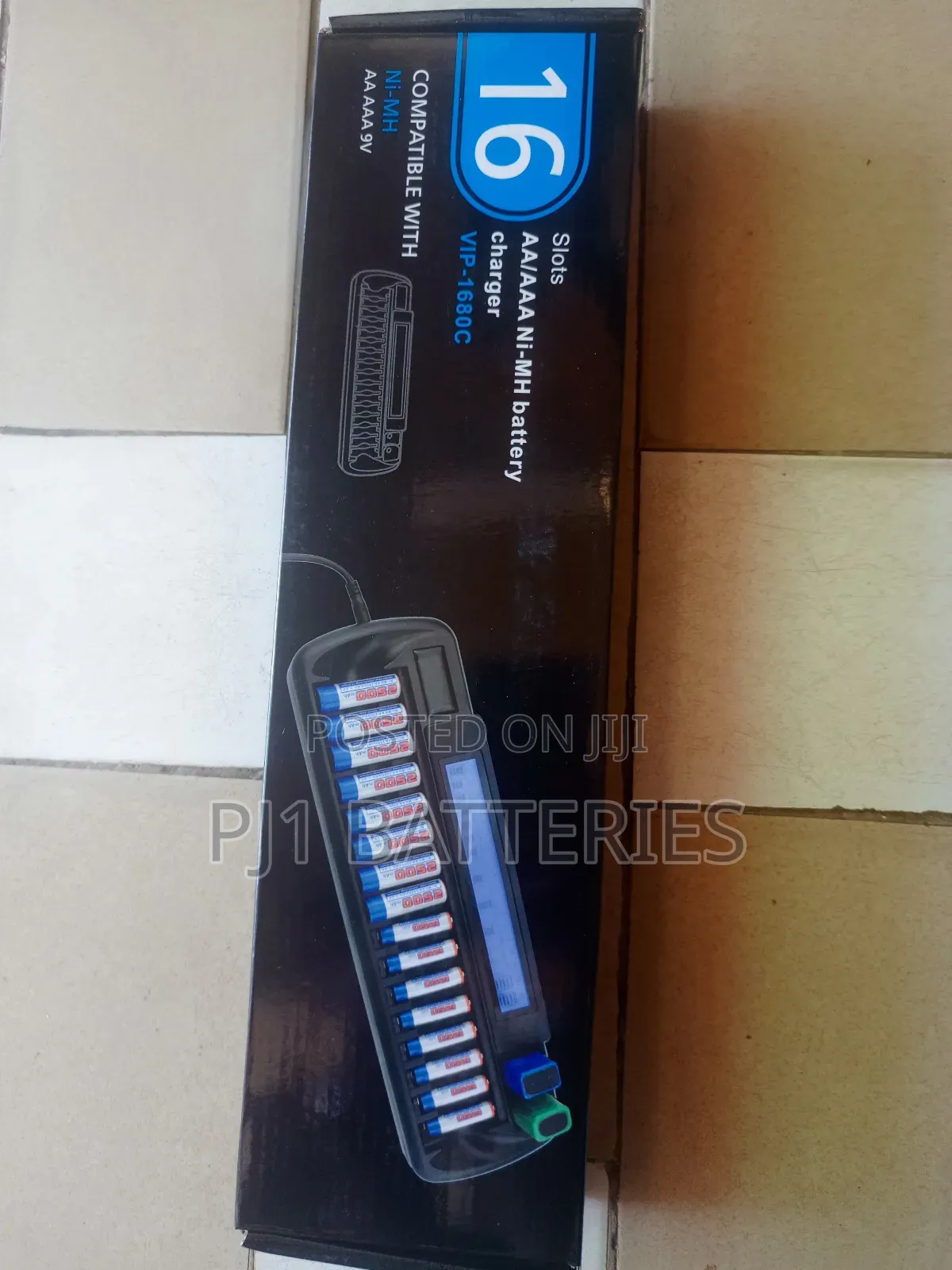 AA, AAA, 9V Battery Charger16 Slot Aa, Aaa and 9v Charger