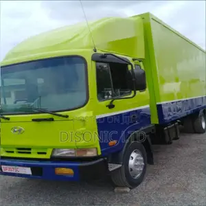 Hyundai County 2004 Green