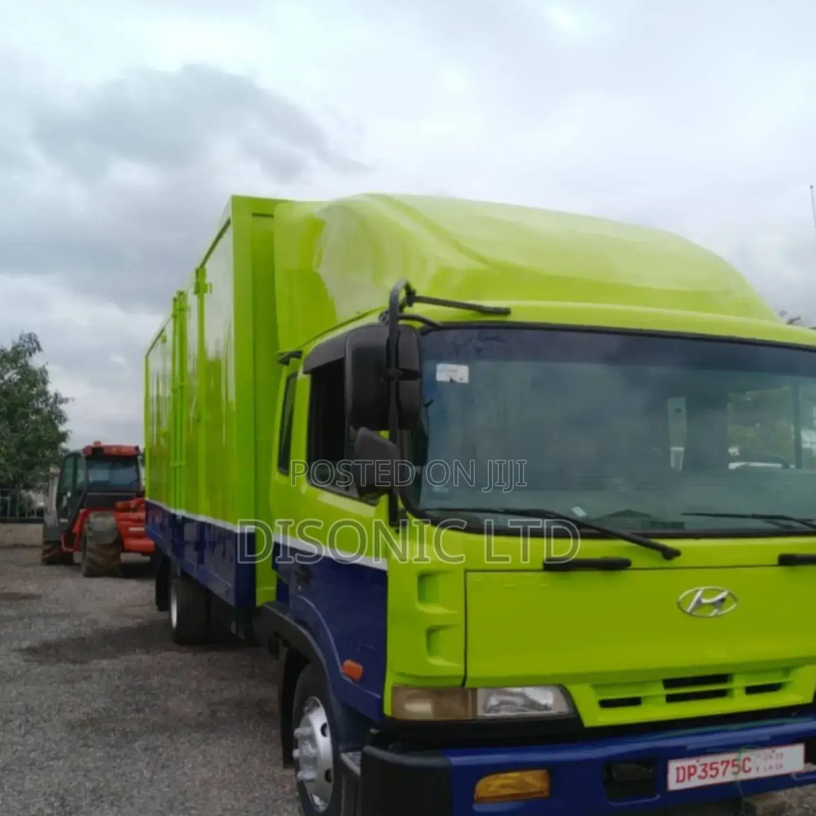 Hyundai County 2004 Green