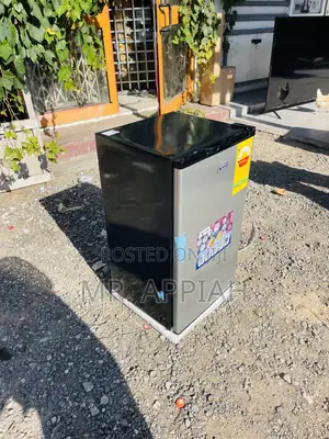 Classic Pearl Single Door Electric Table Top Fridge.