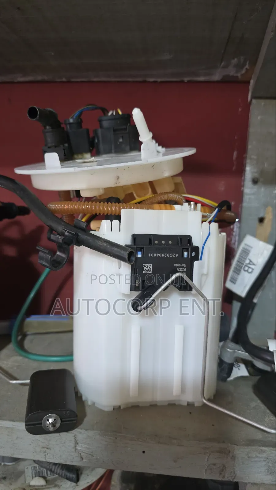 Jaguar XE (X760) Fuel Pump