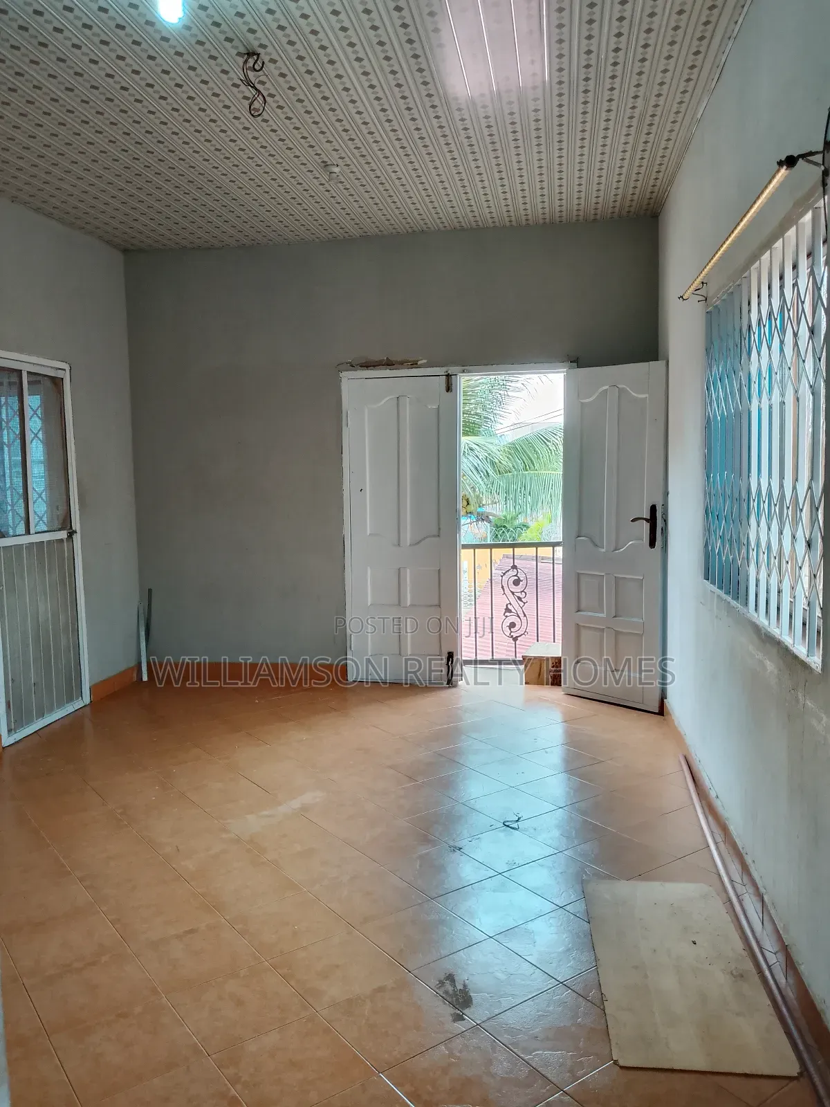 3bdrm Apartment in Community 18 Area, Spintex for rent