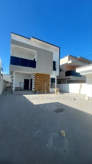 4bdrm House in Kg. Franco, Sakumono for sale