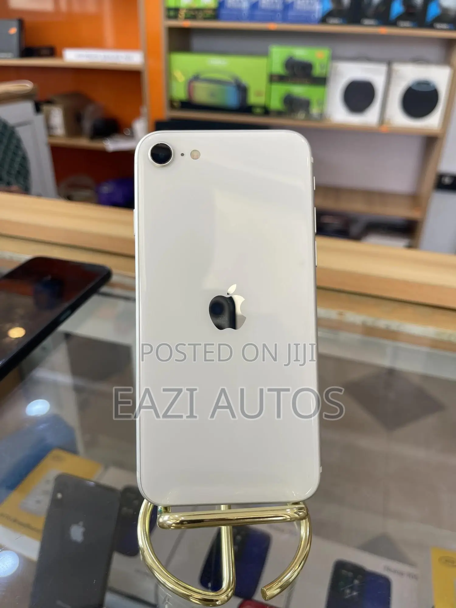 New Apple iPhone SE (2020) 64 GB White