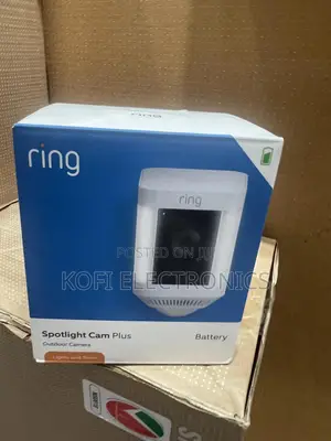 Surveillance Camera Ring - Spotlight Cam Plus Outdoor/Indoor