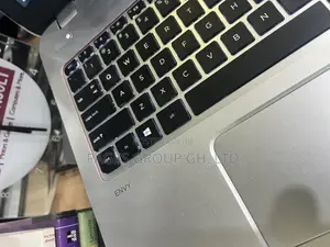 Laptop HP Envy 15 8GB AMD A8 SSD 128GB