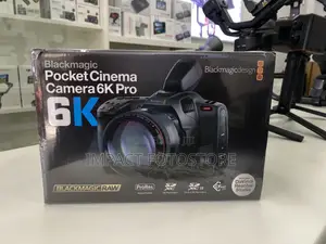 Blackmagic Design Pocket Cinema Camera Pro (Canon Ef)