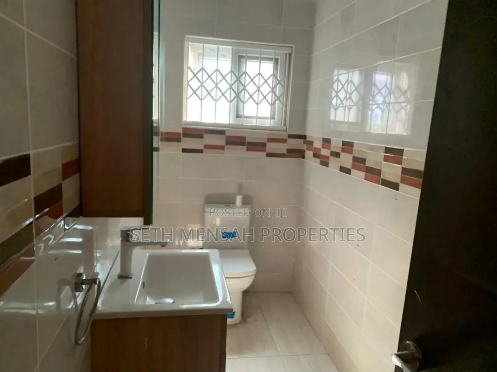 Furnished 4bdrm House in Skm Properties, Achimota for rent