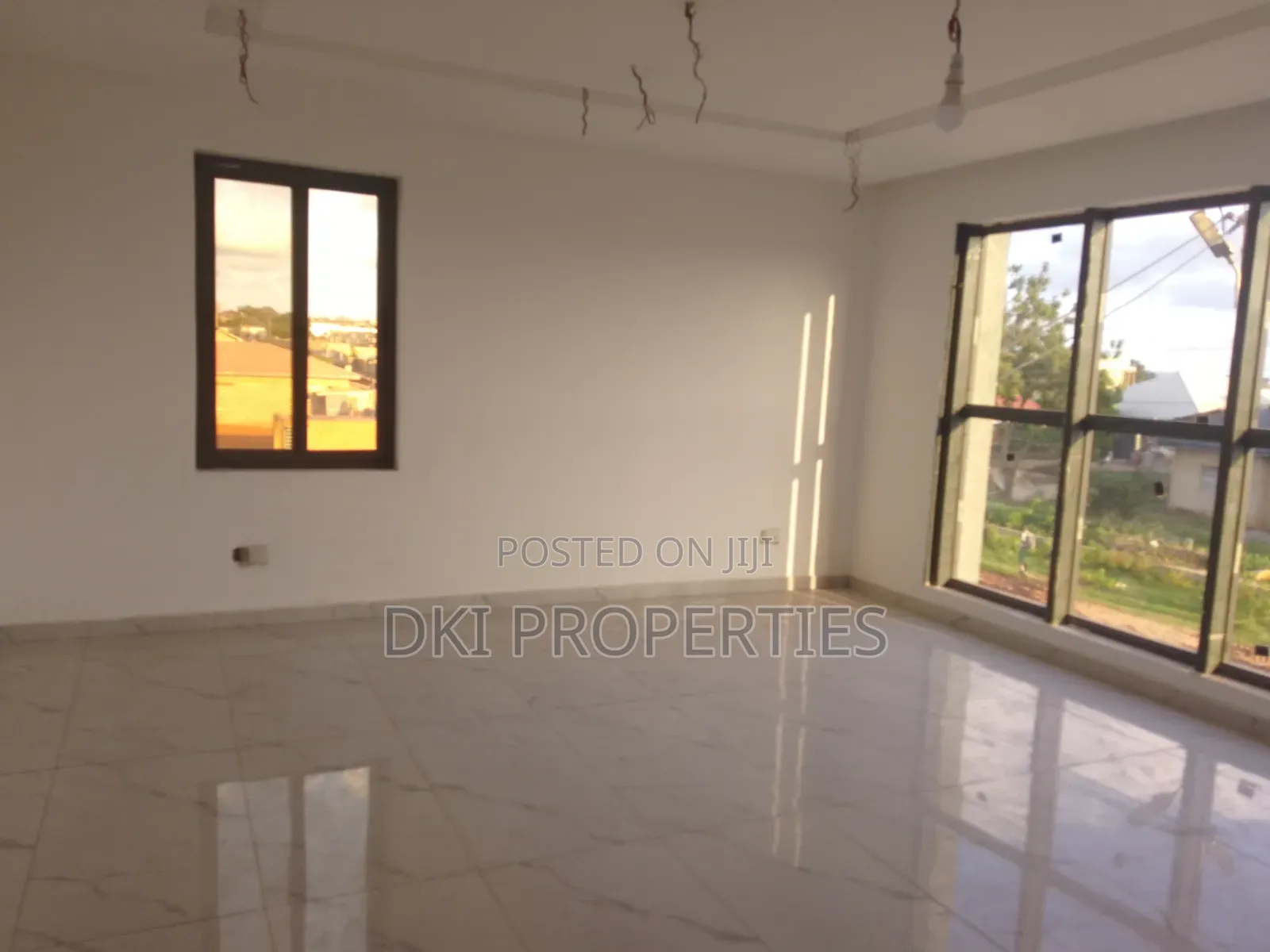4bdrm House in Dki Properties, New Legon for sale